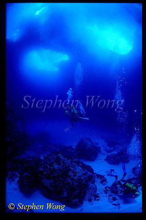 Caves 13 Takako, Eua Tonga2003