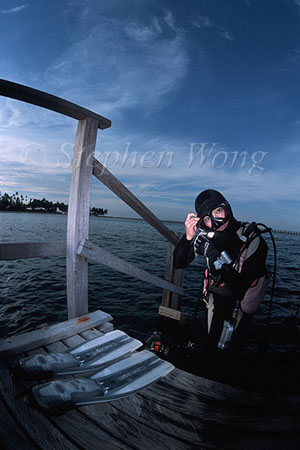 Divers preparing for diving 05 x